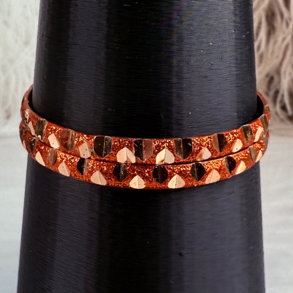 Beautiful set of 2 small bangle bracelets - Picture 6 of 9